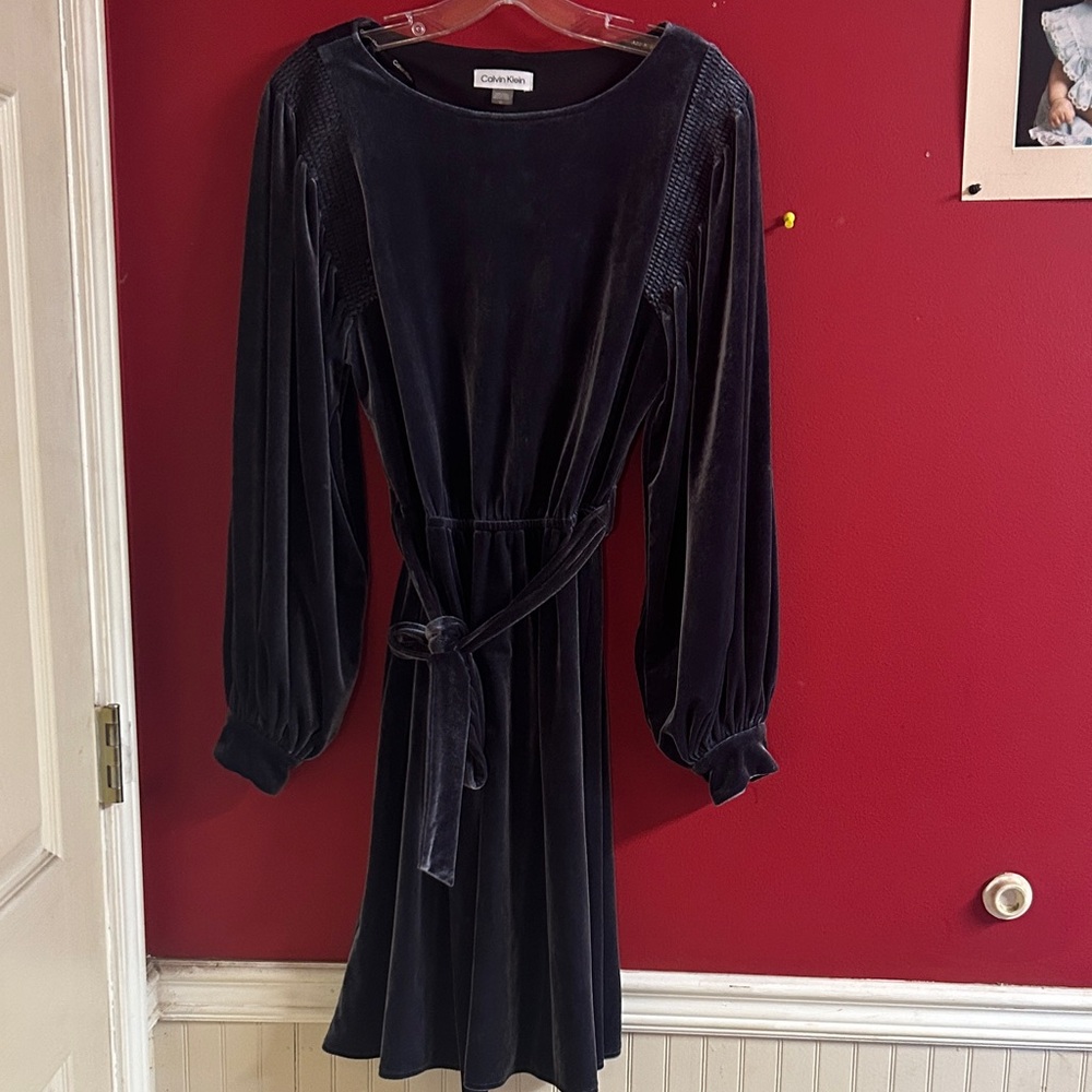 Calvin Klein Velvet Long-Sleeve Dress in Dark gray size 10 - Picture 3 of 7